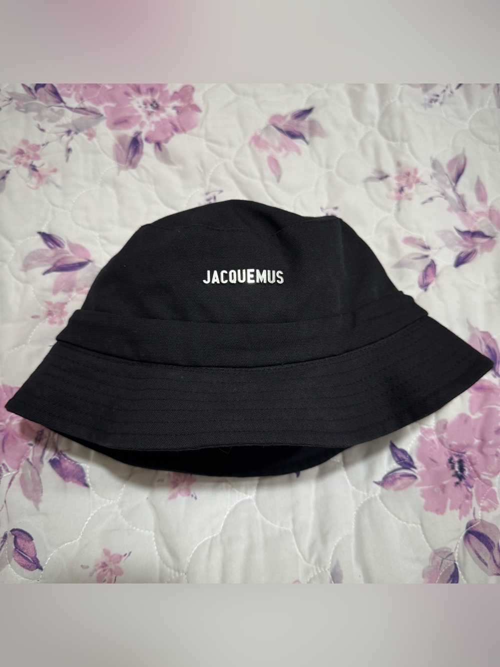 JACQUEMUS bucket hat